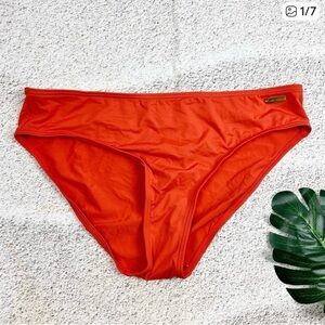 Venus Lascana NWOT Bikini Bottoms size 12